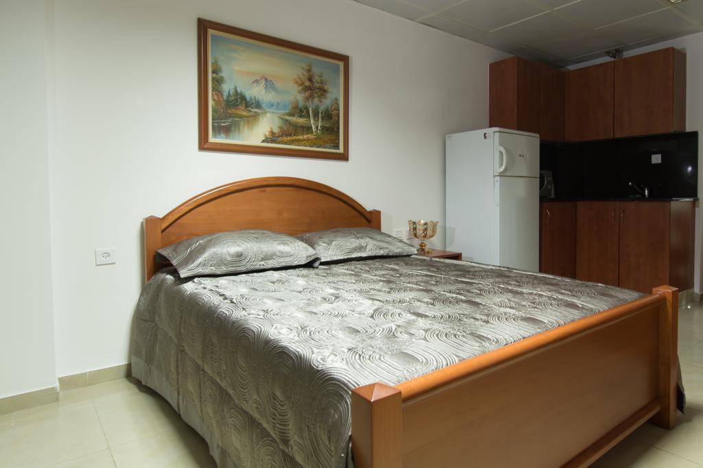 Hotel Rothschild 37 Бат-Ям Номер фото