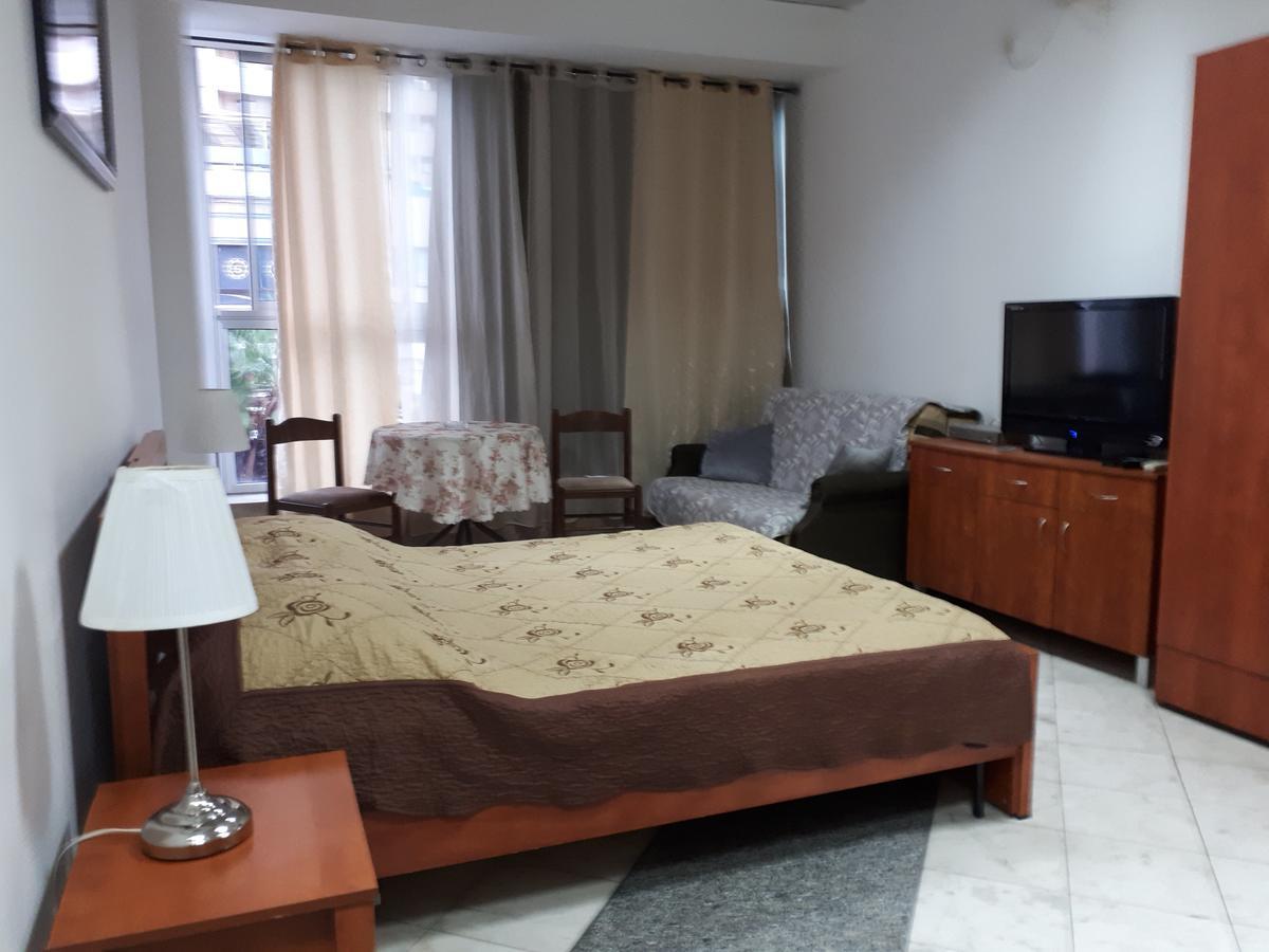 Hotel Rothschild 37 Бат-Ям Экстерьер фото