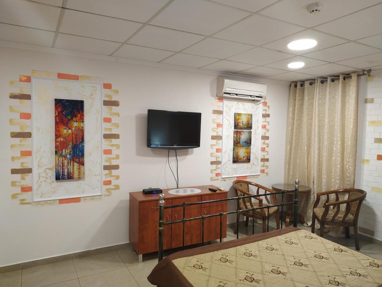 Hotel Rothschild 37 Бат-Ям Экстерьер фото